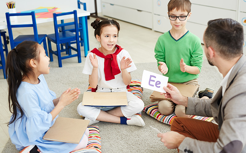 Educación con Acentuación en Docencia